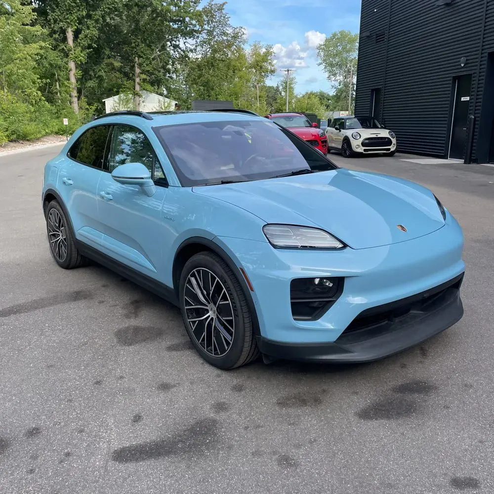 2024 Porsche Macan EV 4