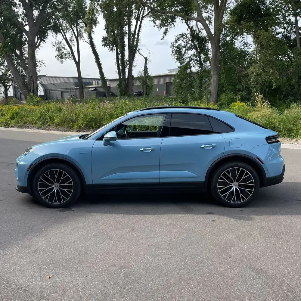 2024 Porsche Macan EV 4