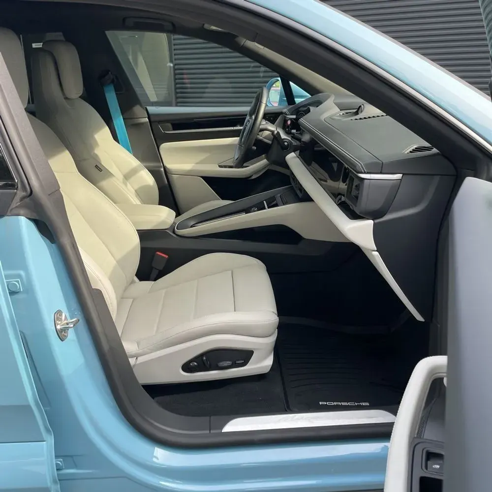 2024 Porsche Macan EV 4