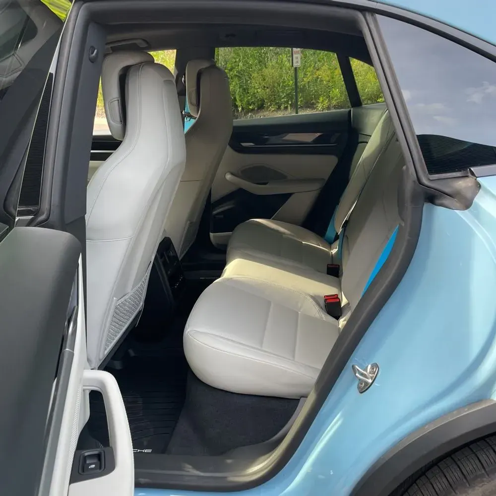 2024 Porsche Macan EV 4