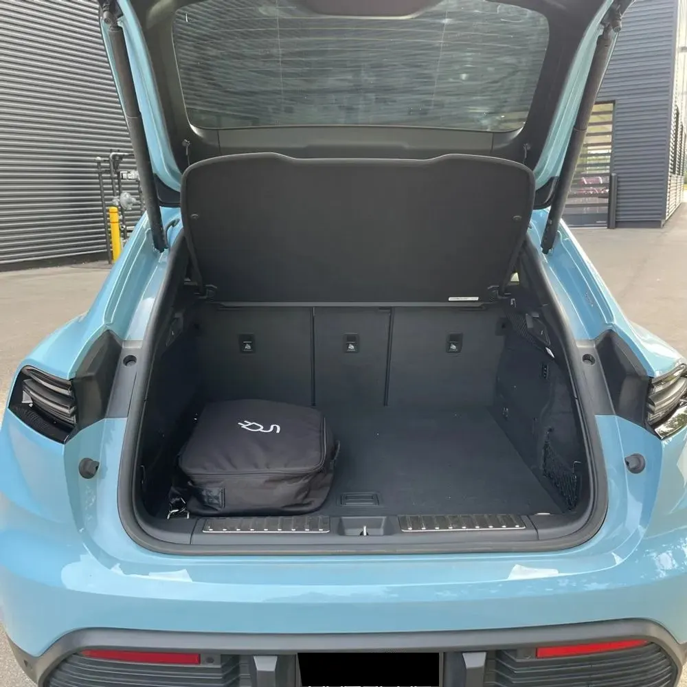 2024 Porsche Macan EV 4