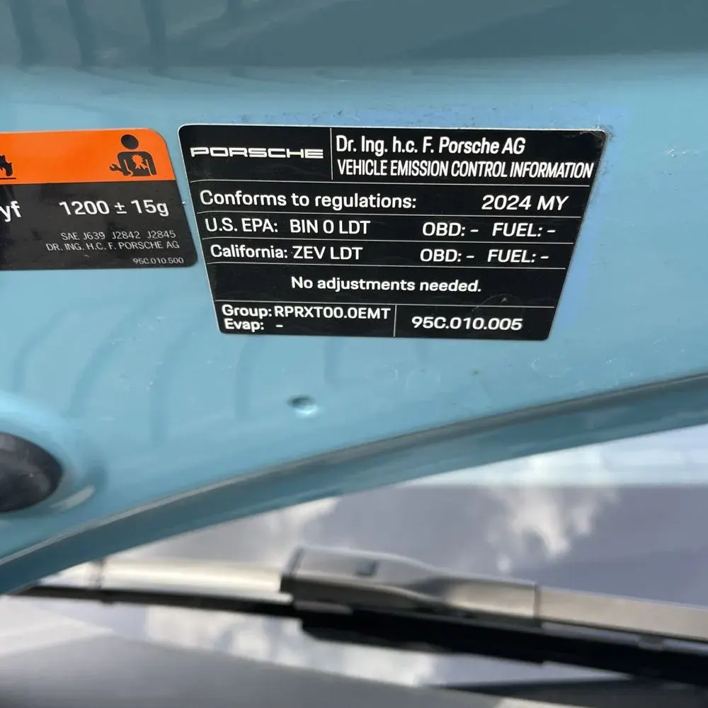 2024 Porsche Macan EV 4