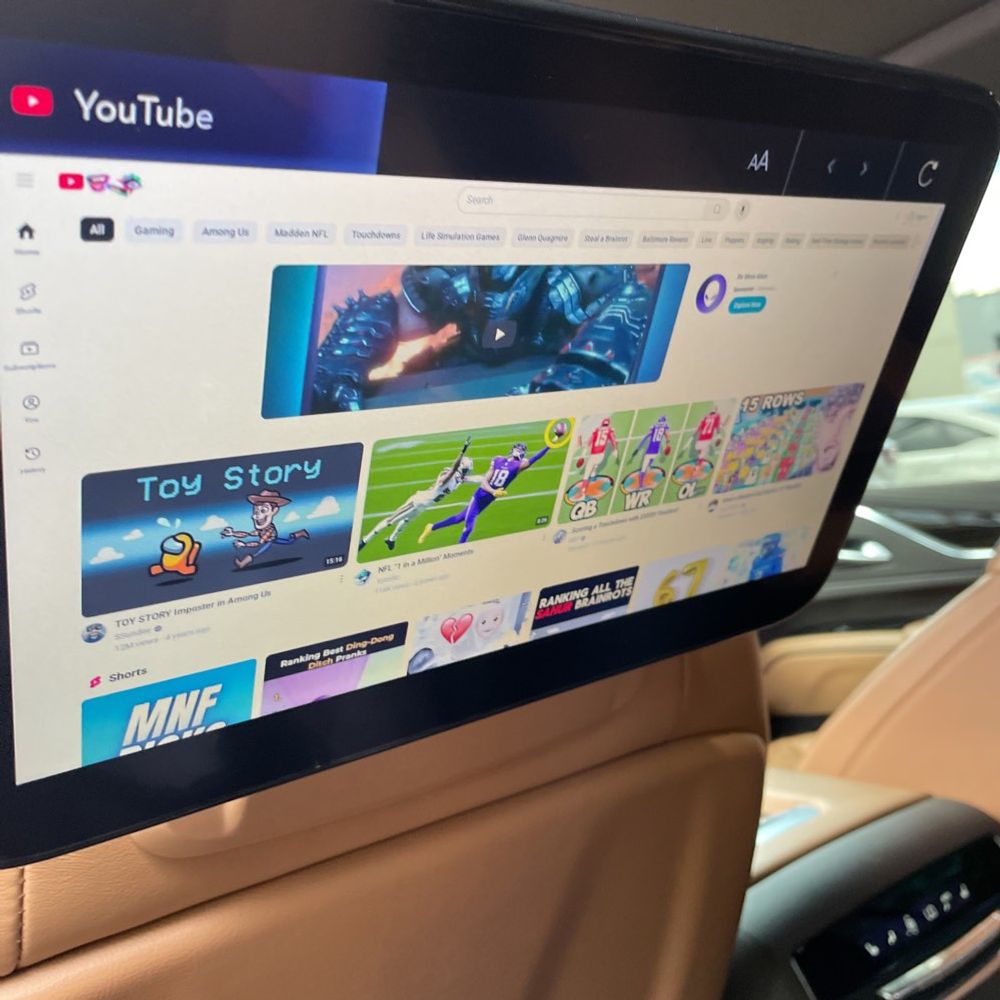 2024 Cadillac Escalade Sport