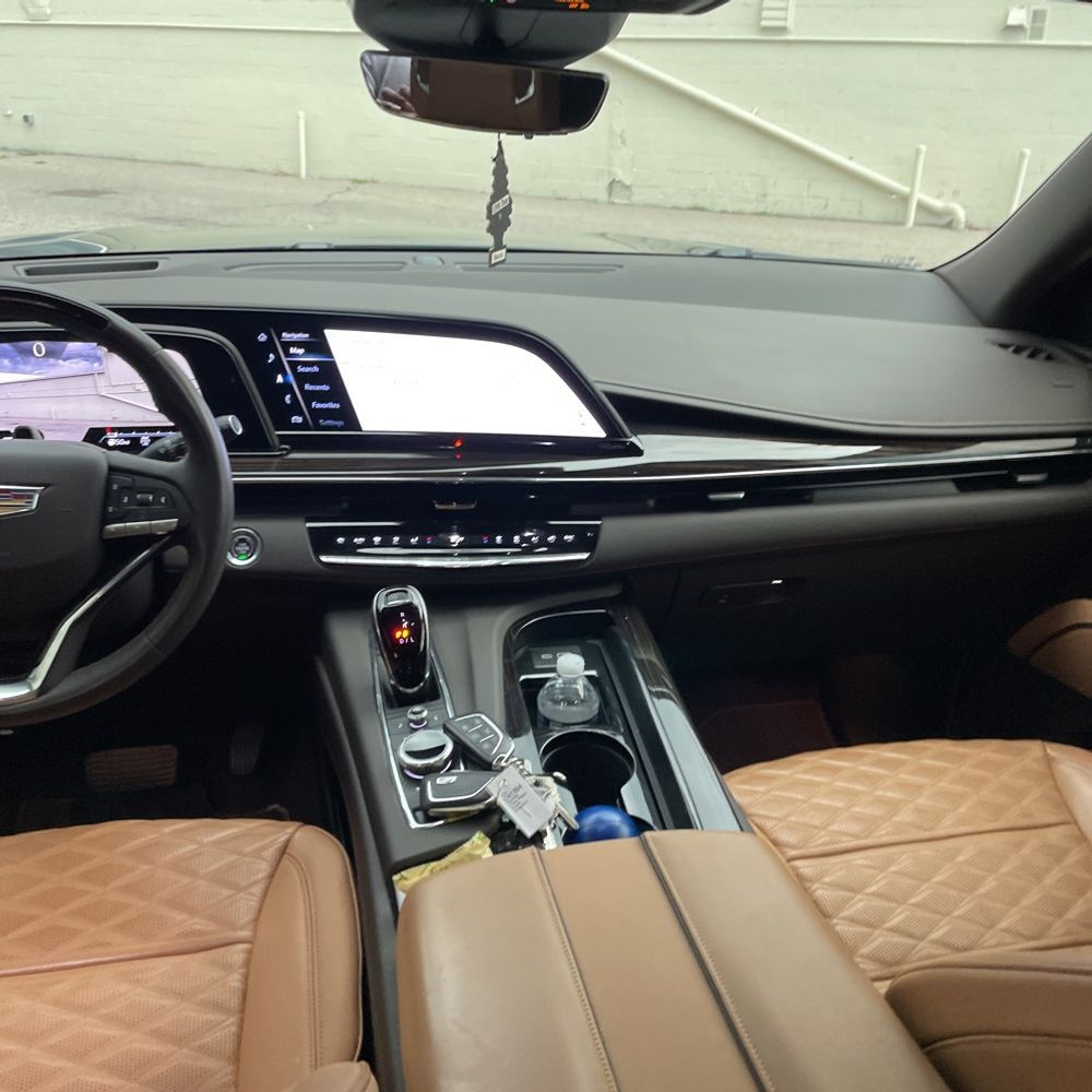 2024 Cadillac Escalade Sport