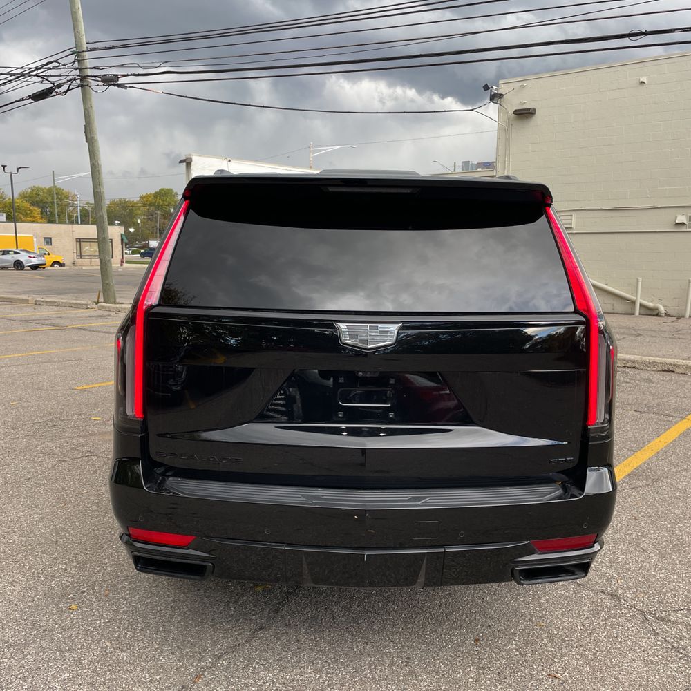 2024 Cadillac Escalade Sport