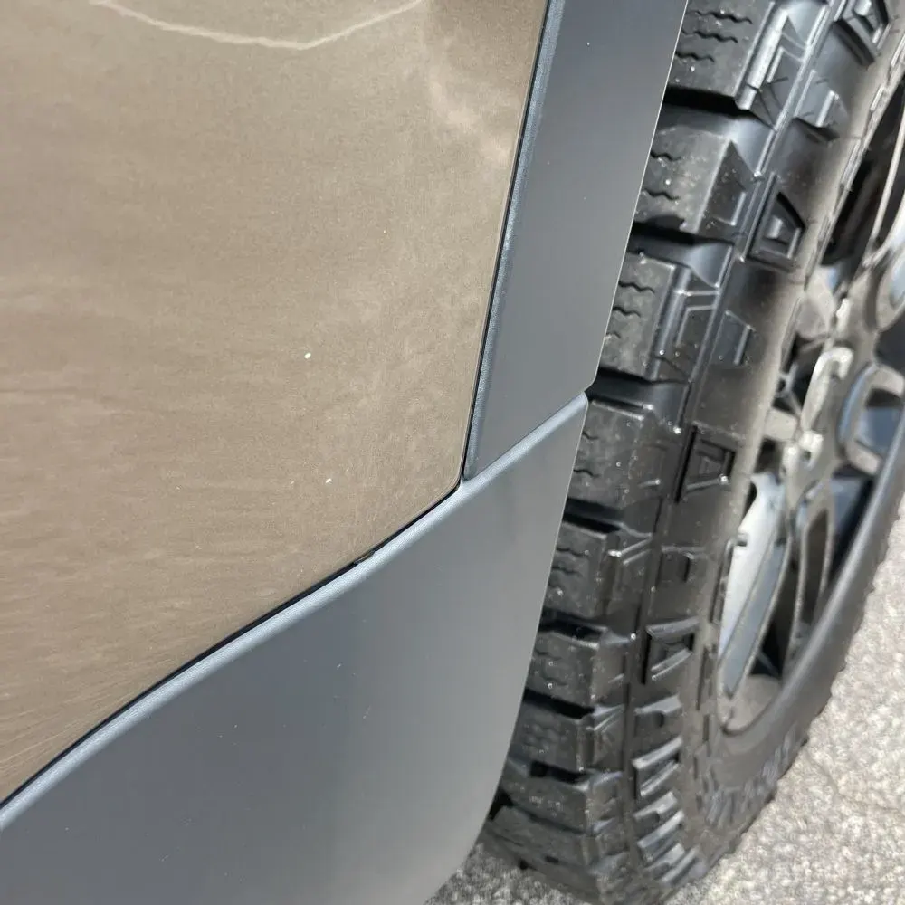 2024 Land Rover Defender 110 S P400