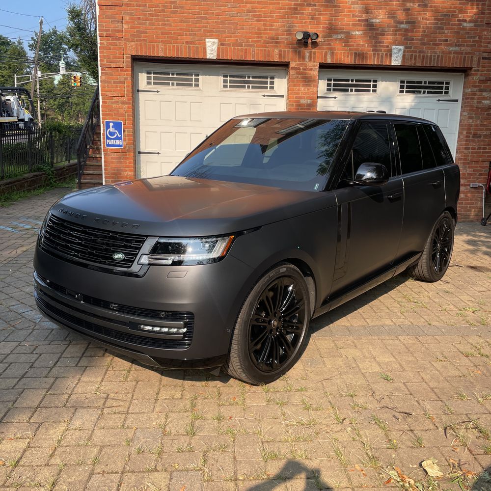 2025 Land Rover Range Rover SE P530