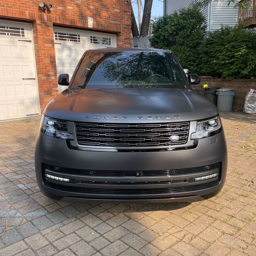2025 Land Rover Range Rover SE P530