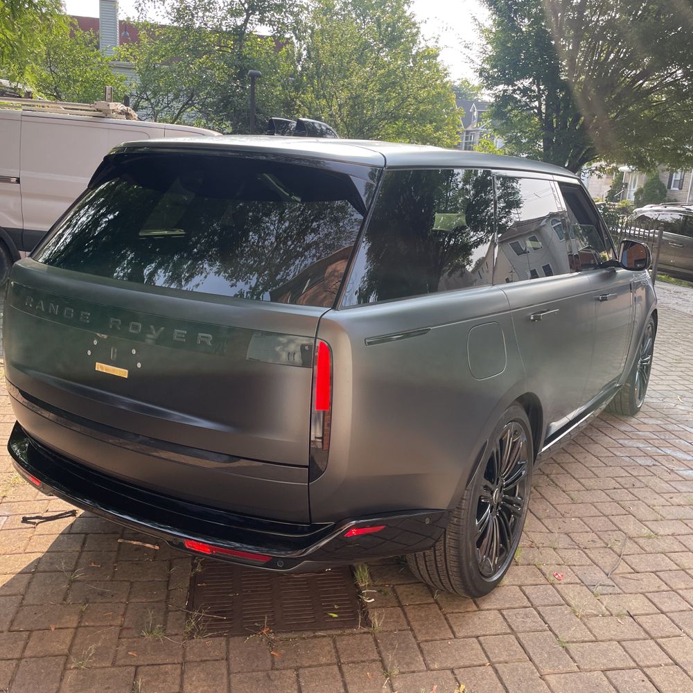2025 Land Rover Range Rover SE P530