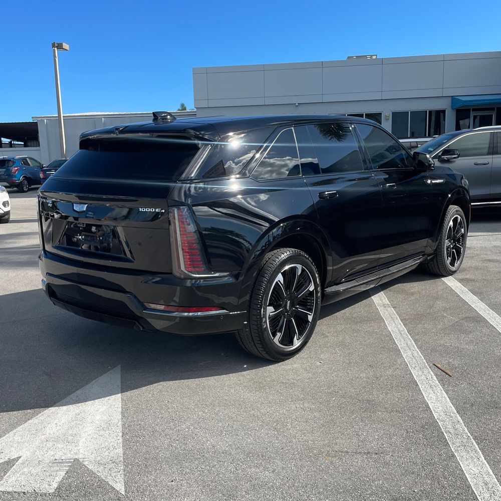 2025 Cadillac Escalade IQ Sport 1