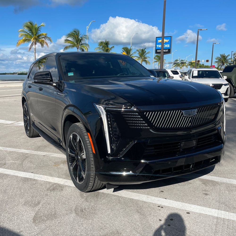 2025 Cadillac Escalade IQ Sport 1