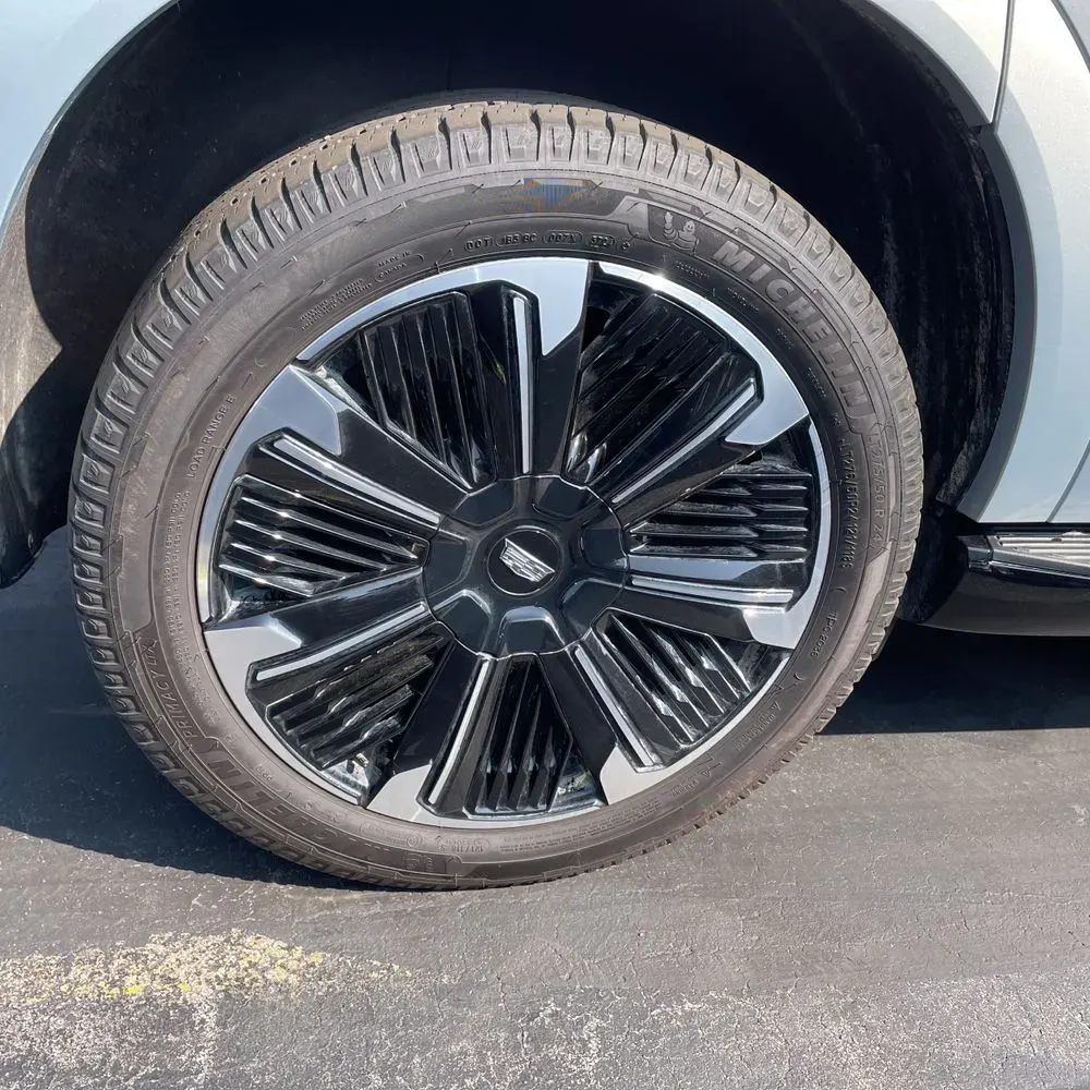2025 Cadillac Escalade IQ Sport 1