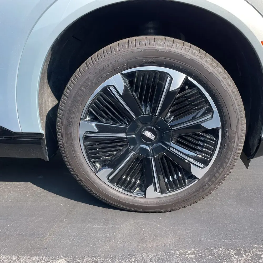 2025 Cadillac Escalade IQ Sport 1