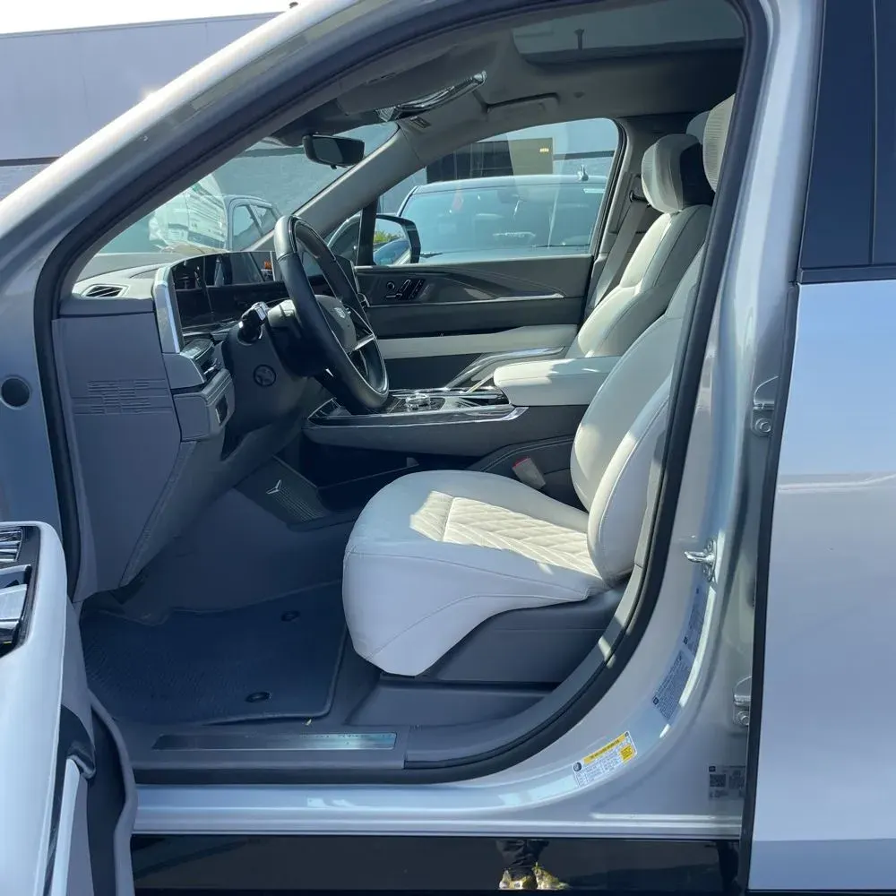 2025 Cadillac Escalade IQ Sport 1
