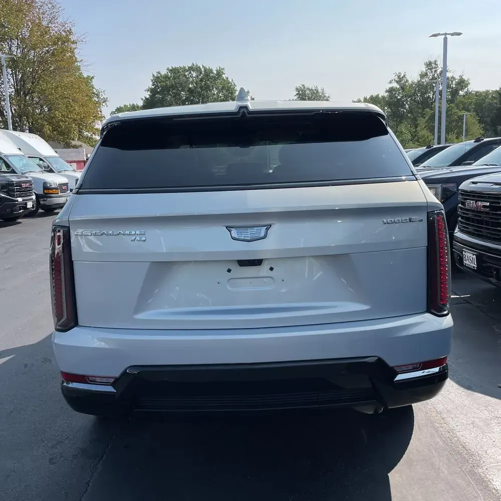2025 Cadillac Escalade IQ Sport 1