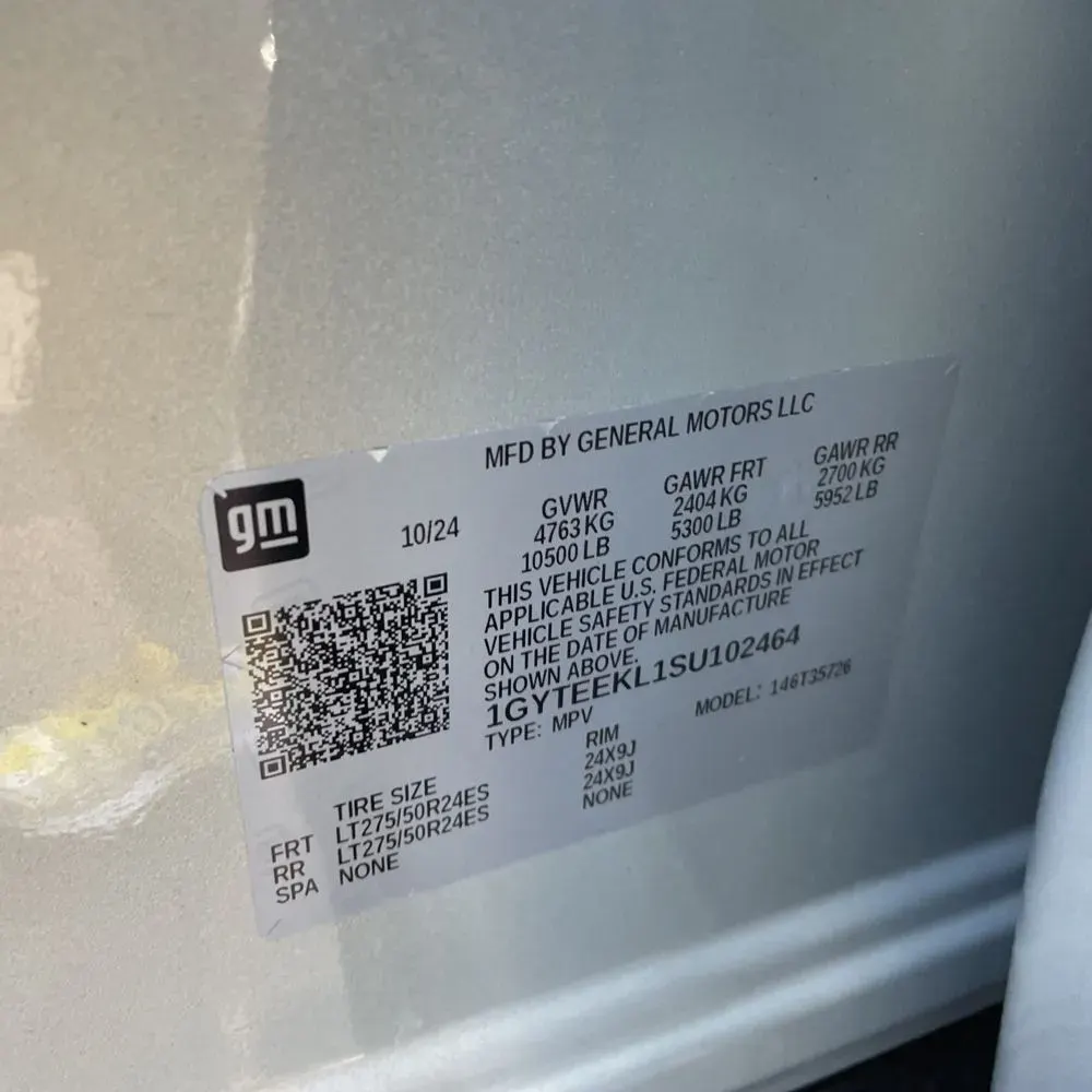 2025 Cadillac Escalade IQ Sport 1