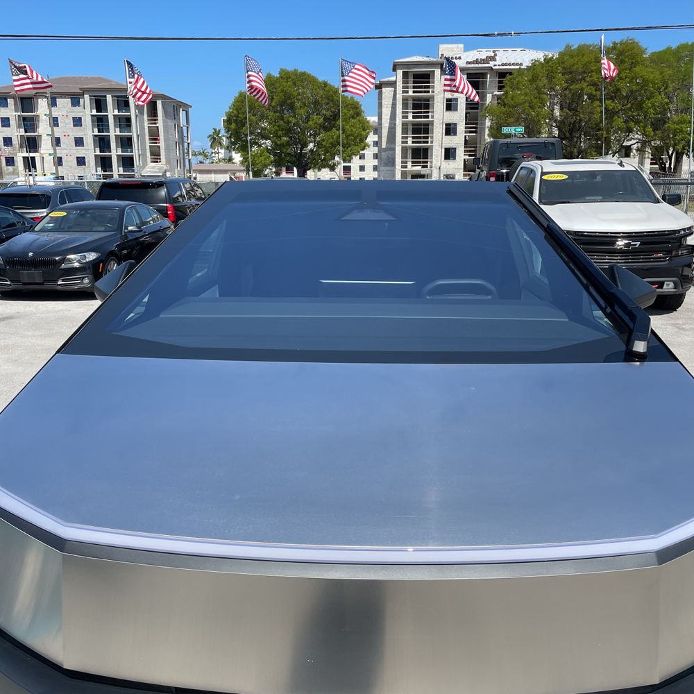 2024 Tesla Cybertruck Base
