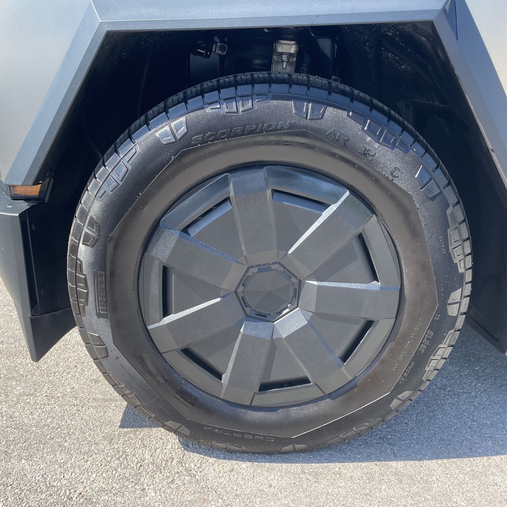 2024 Tesla Cybertruck Base