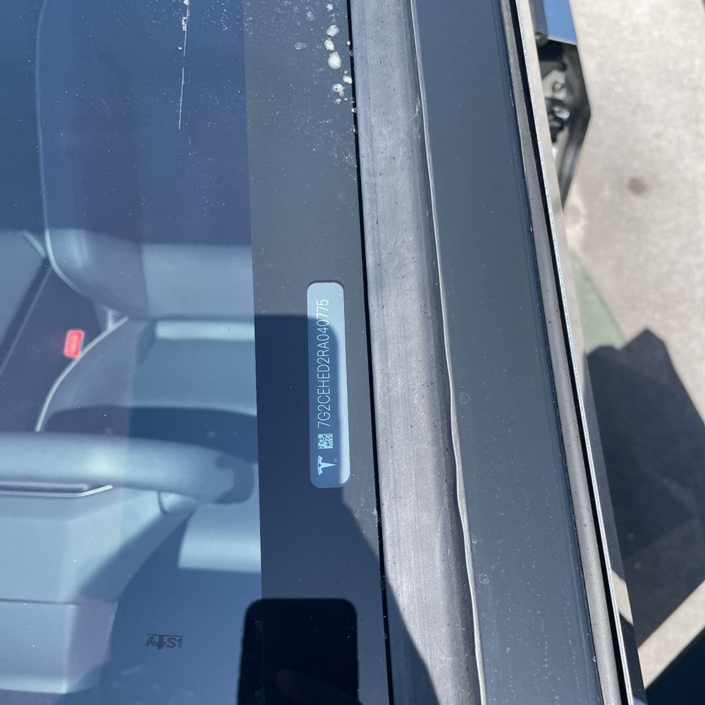 2024 Tesla Cybertruck Base