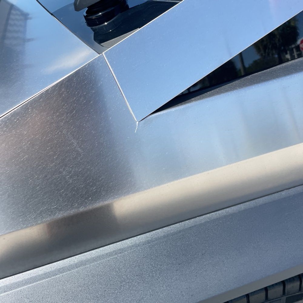 2024 Tesla Cybertruck Base