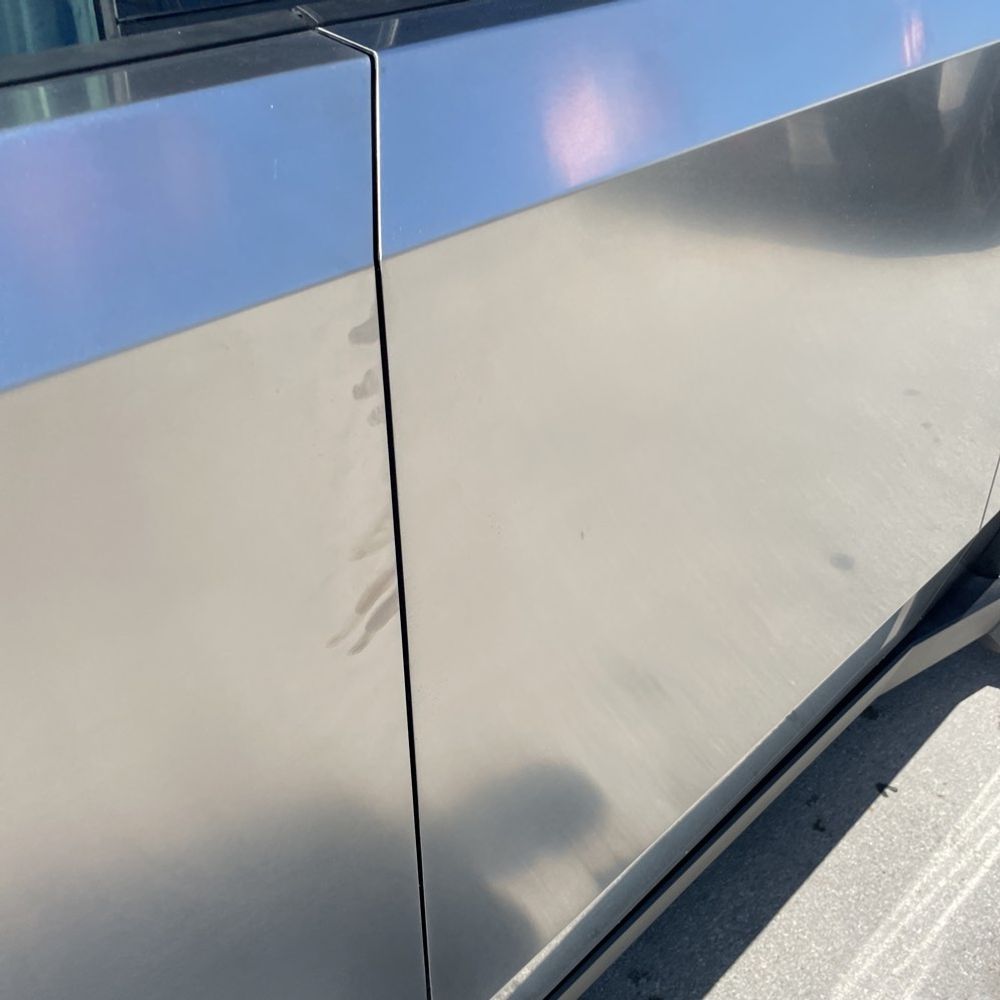 2024 Tesla Cybertruck Base