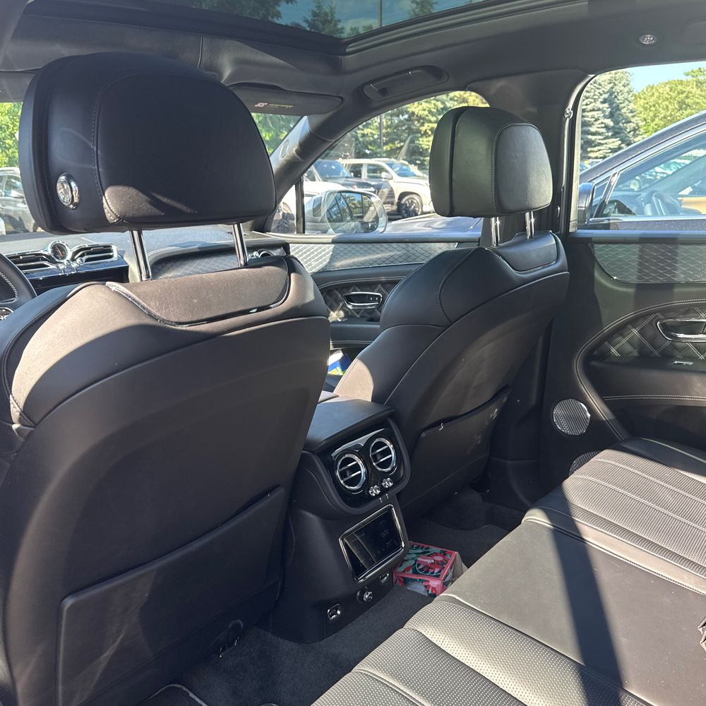 2021 Bentley Bentayga V8