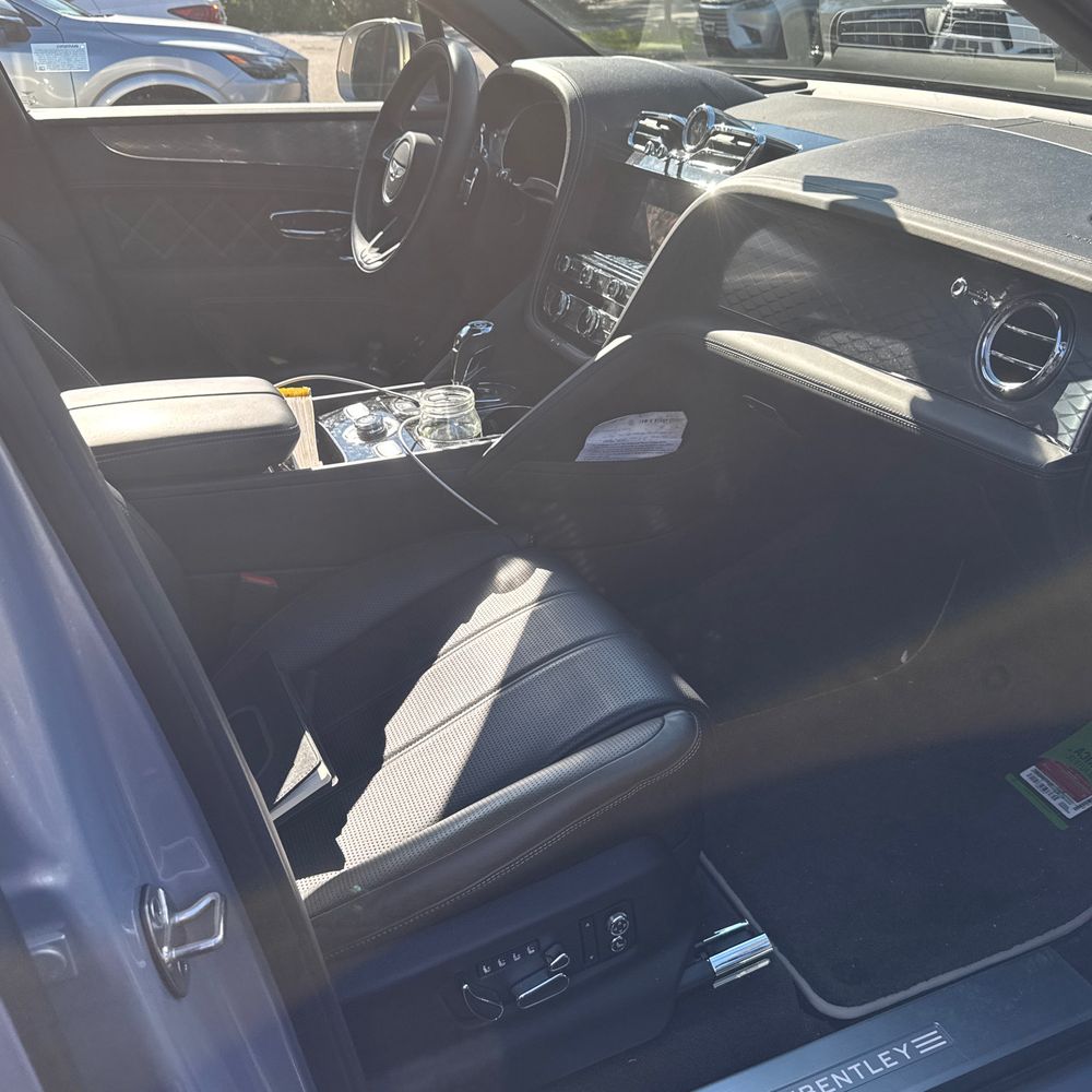 2021 Bentley Bentayga V8