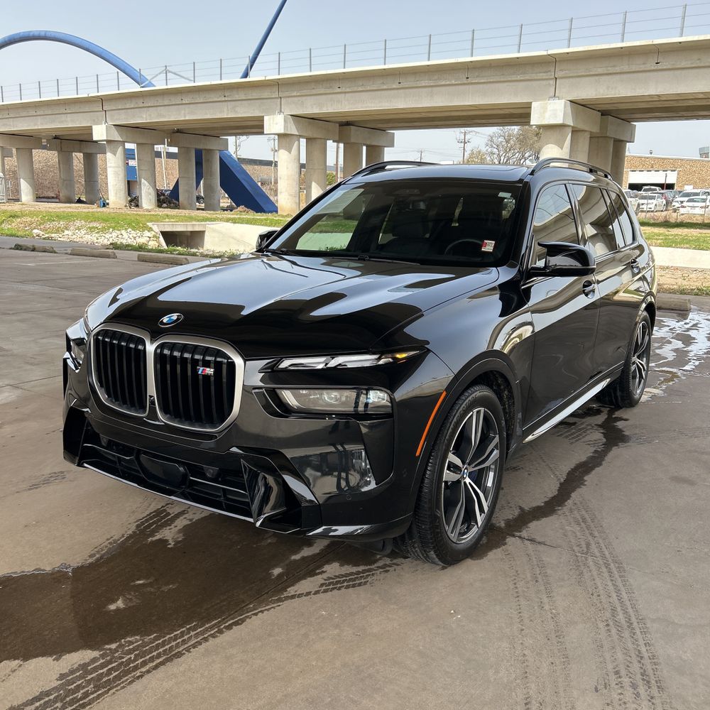 2024 BMW X7 M60i