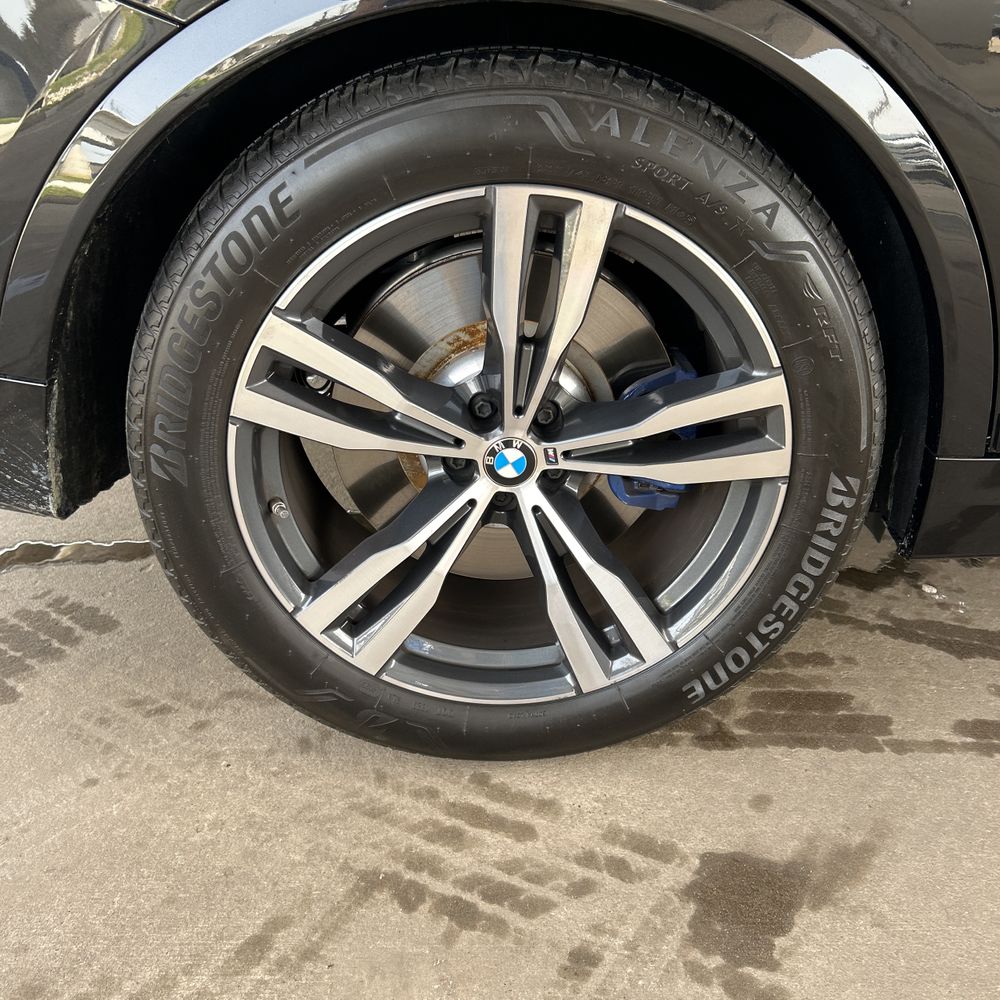 2024 BMW X7 M60i