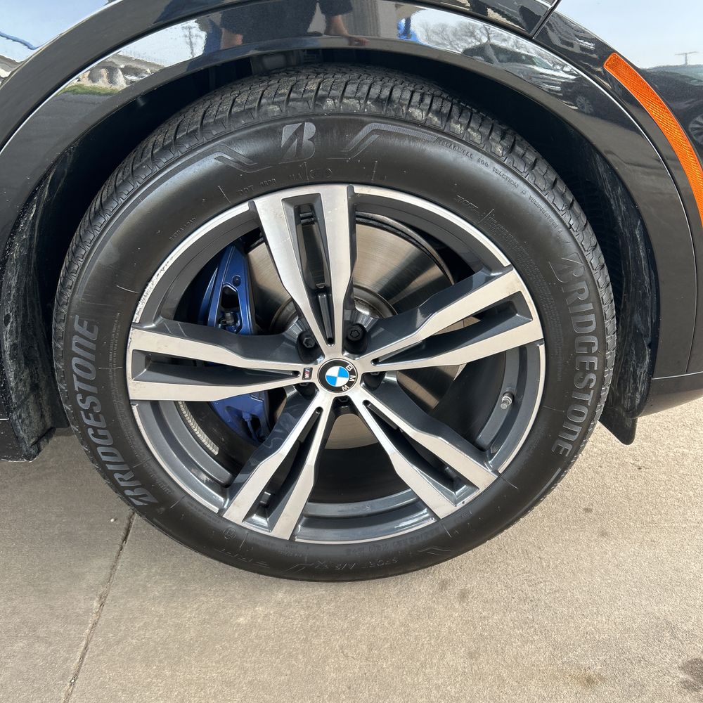 2024 BMW X7 M60i