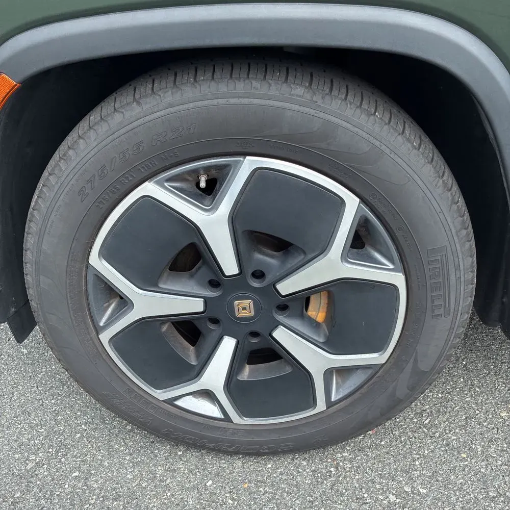 2023 Rivian R1T Adventure Quad-Motor