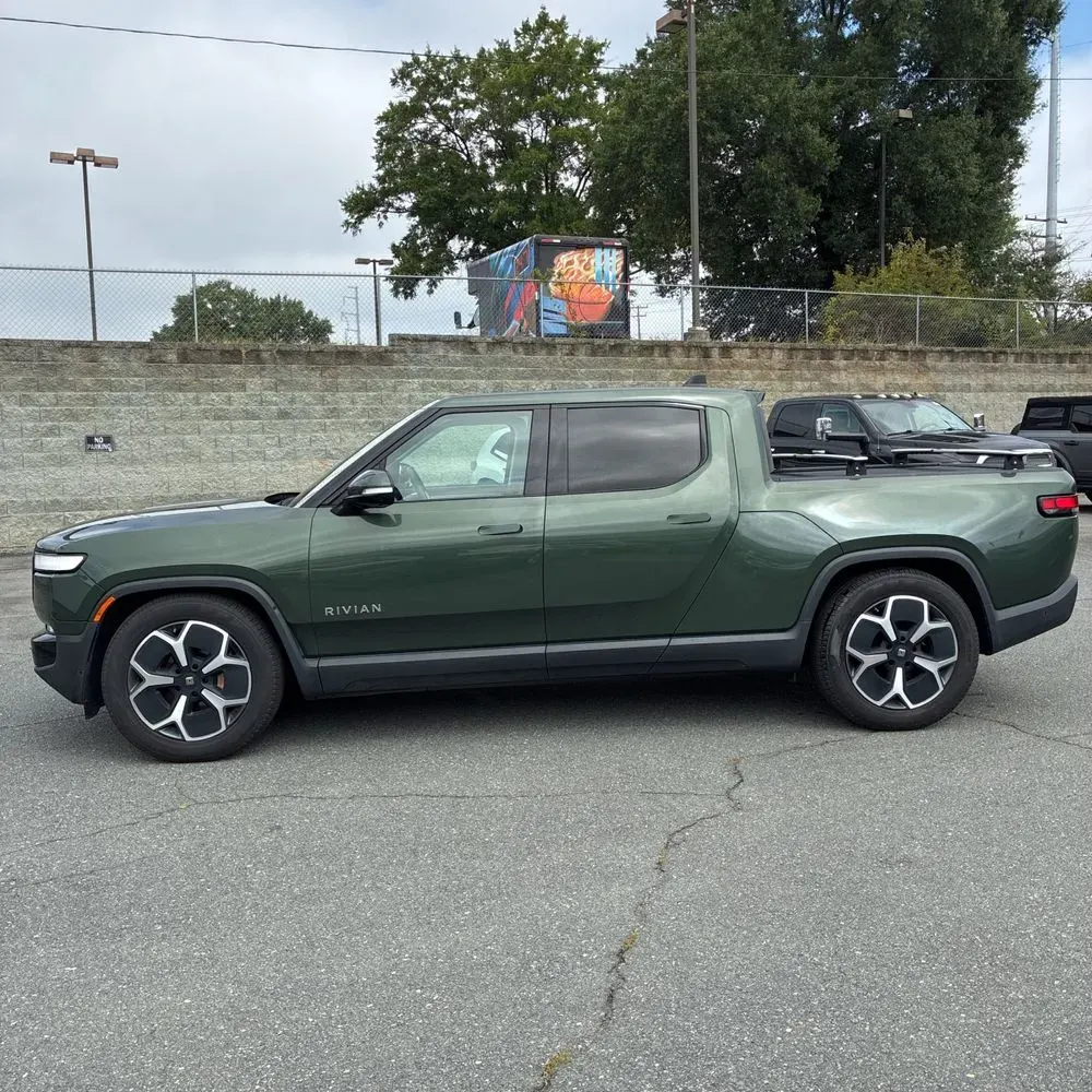 2023 Rivian R1T Adventure Quad-Motor