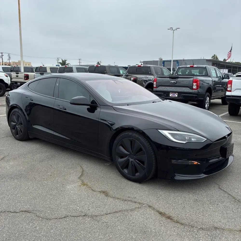 2023 Tesla Model S Plaid