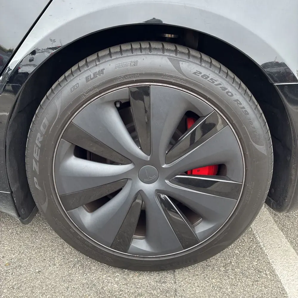 2023 Tesla Model S Plaid