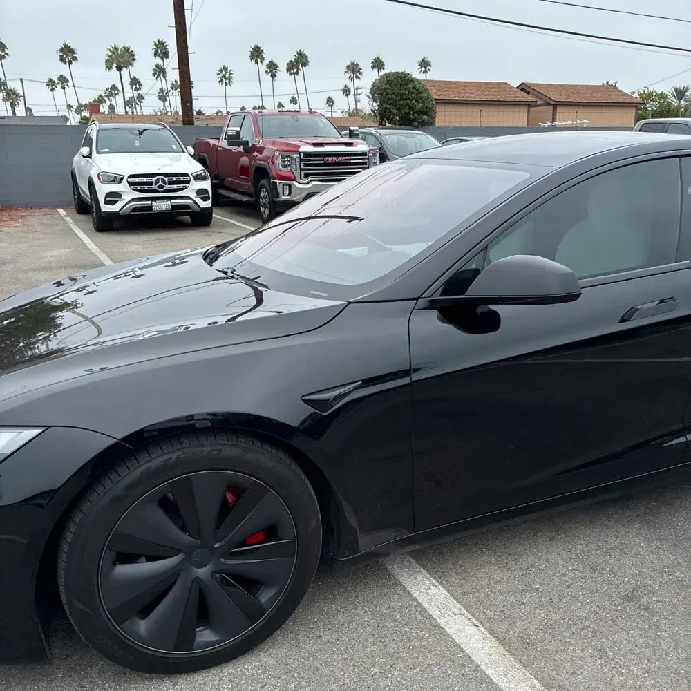 2023 Tesla Model S Plaid