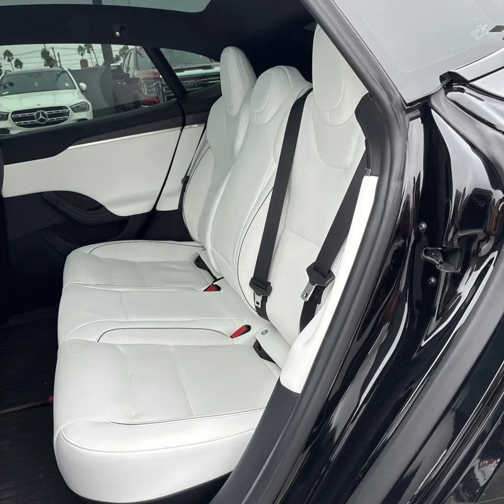 2023 Tesla Model S Plaid