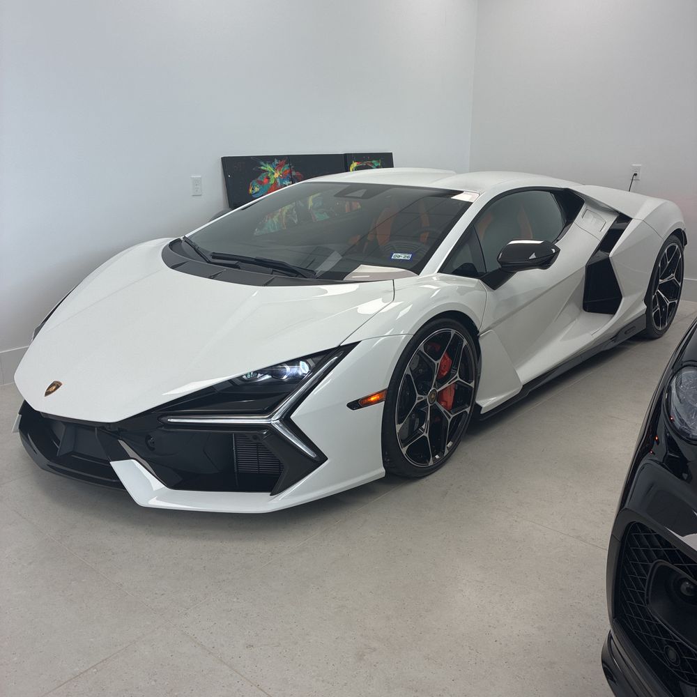 2024 Lamborghini Revuelto Base