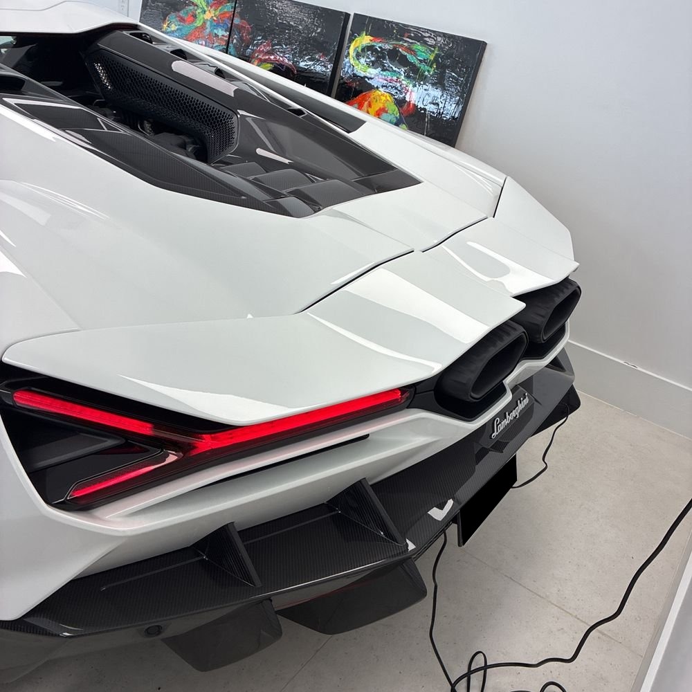 2024 Lamborghini Revuelto Base
