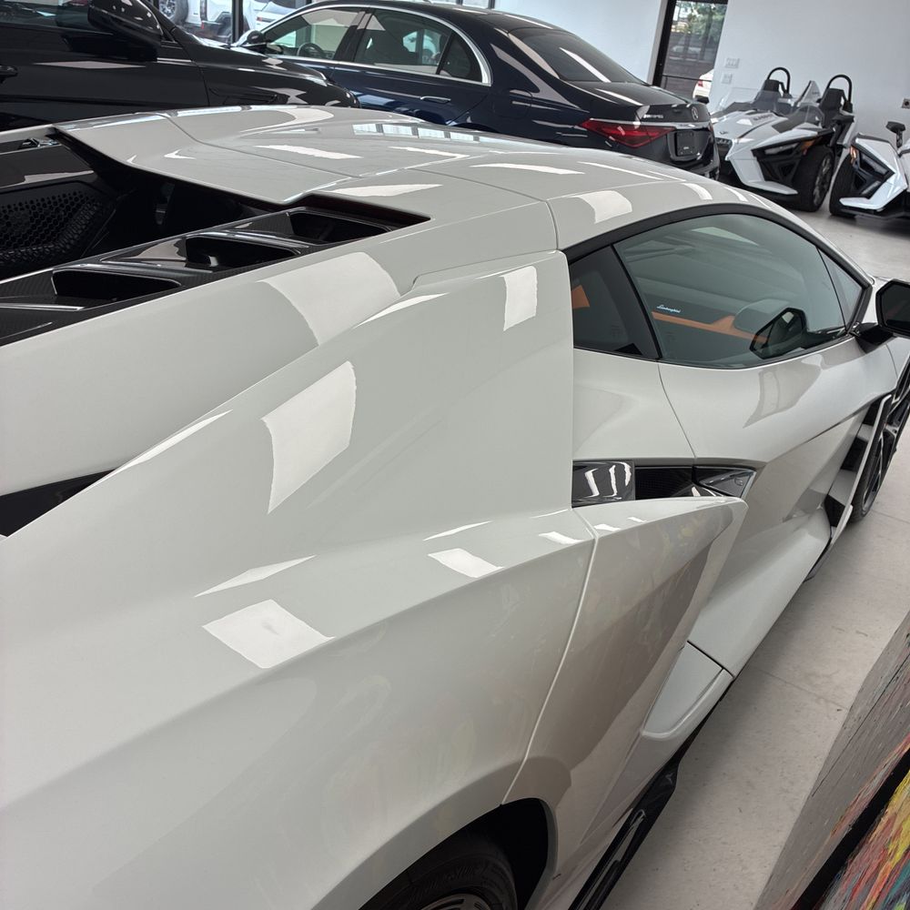 2024 Lamborghini Revuelto Base