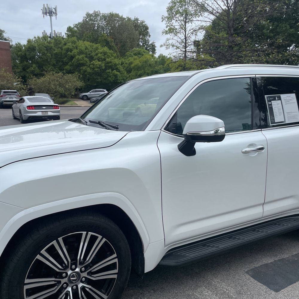 2024 Lexus LX 600 Luxury