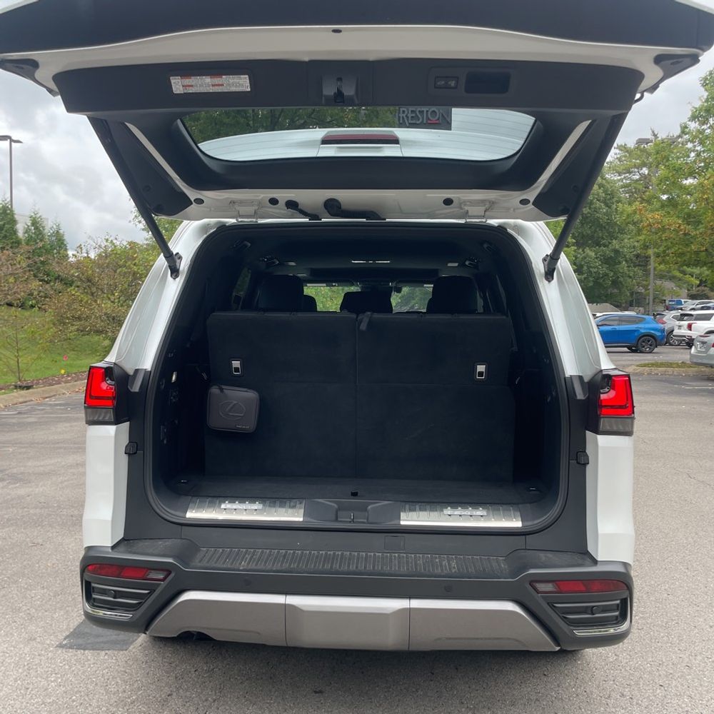 2024 Lexus LX 600 Luxury