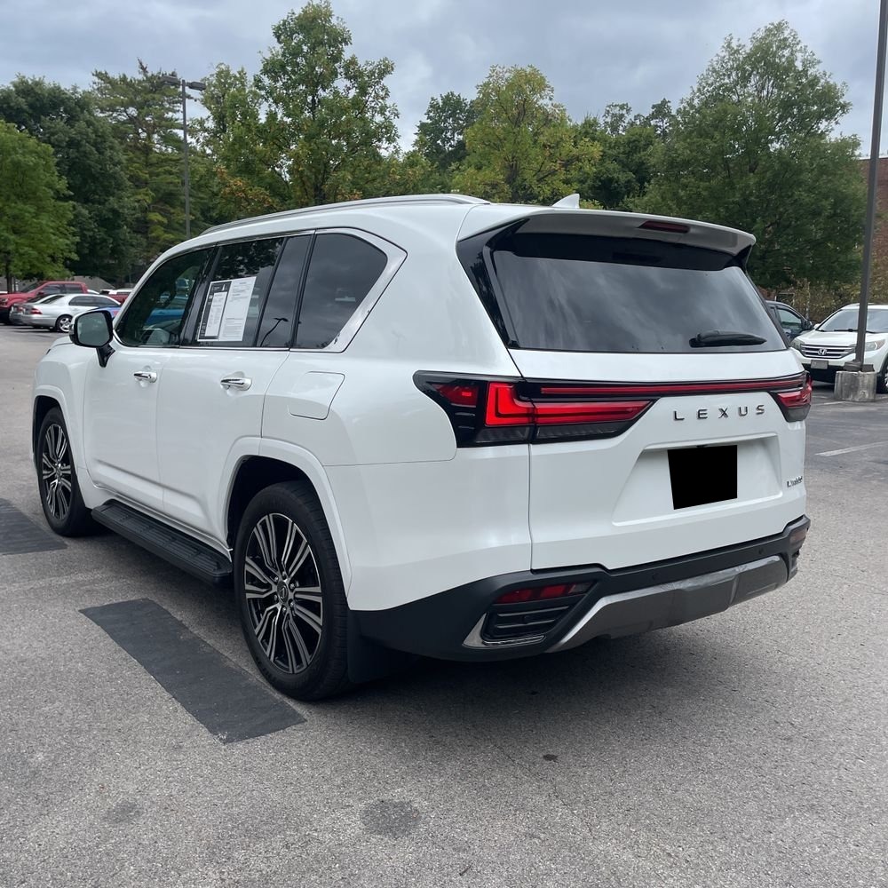 2024 Lexus LX 600 Luxury