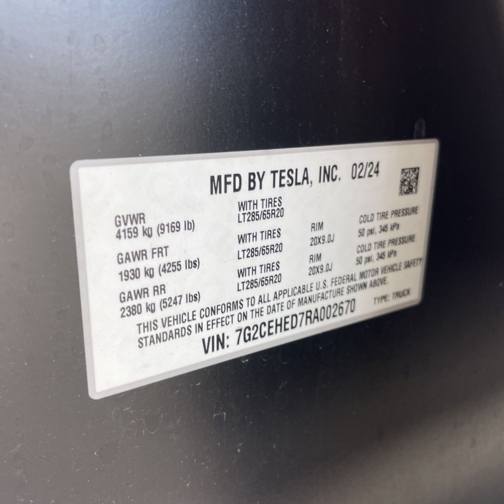 2024 Tesla Cybertruck Base