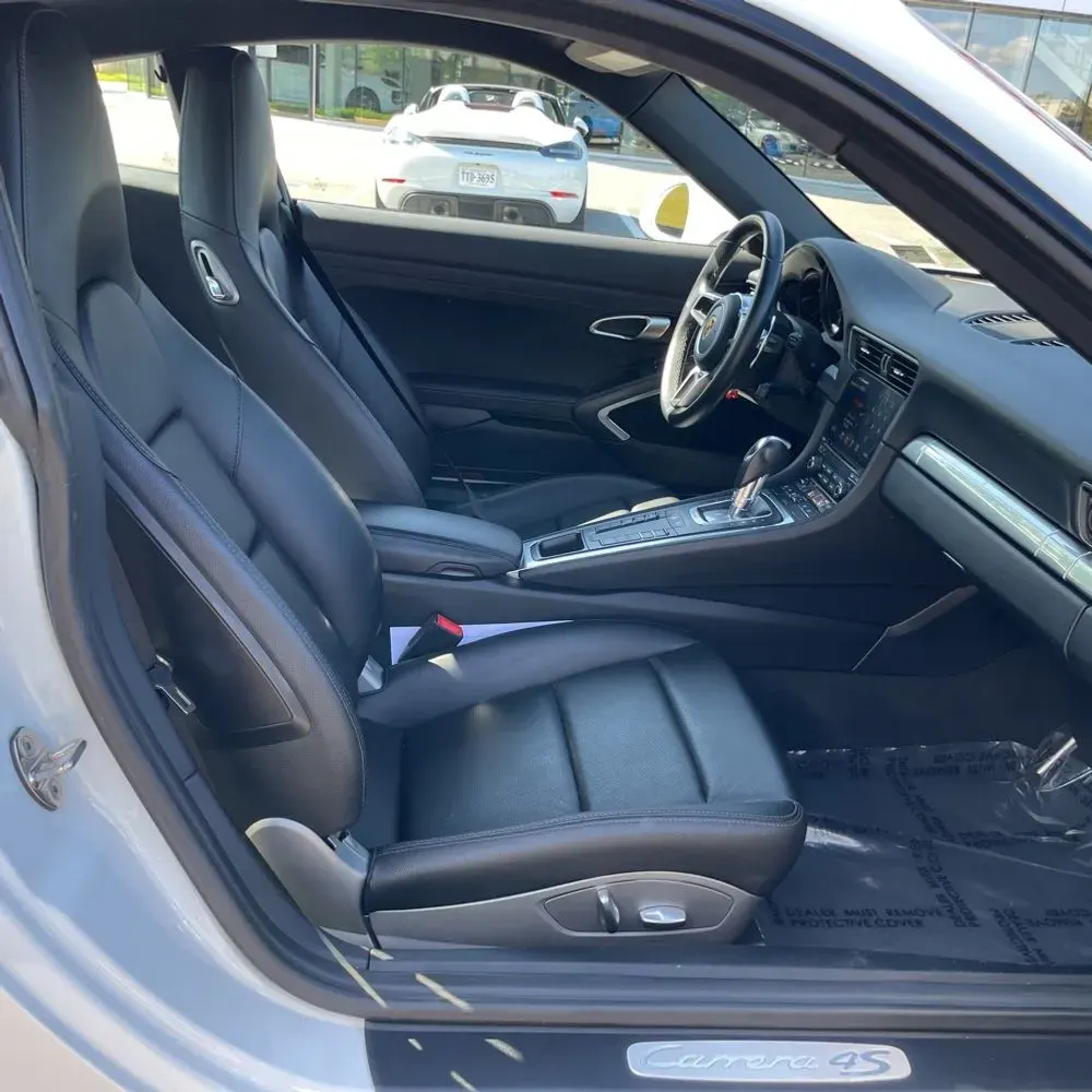 2019 Porsche 911 Carrera 4S