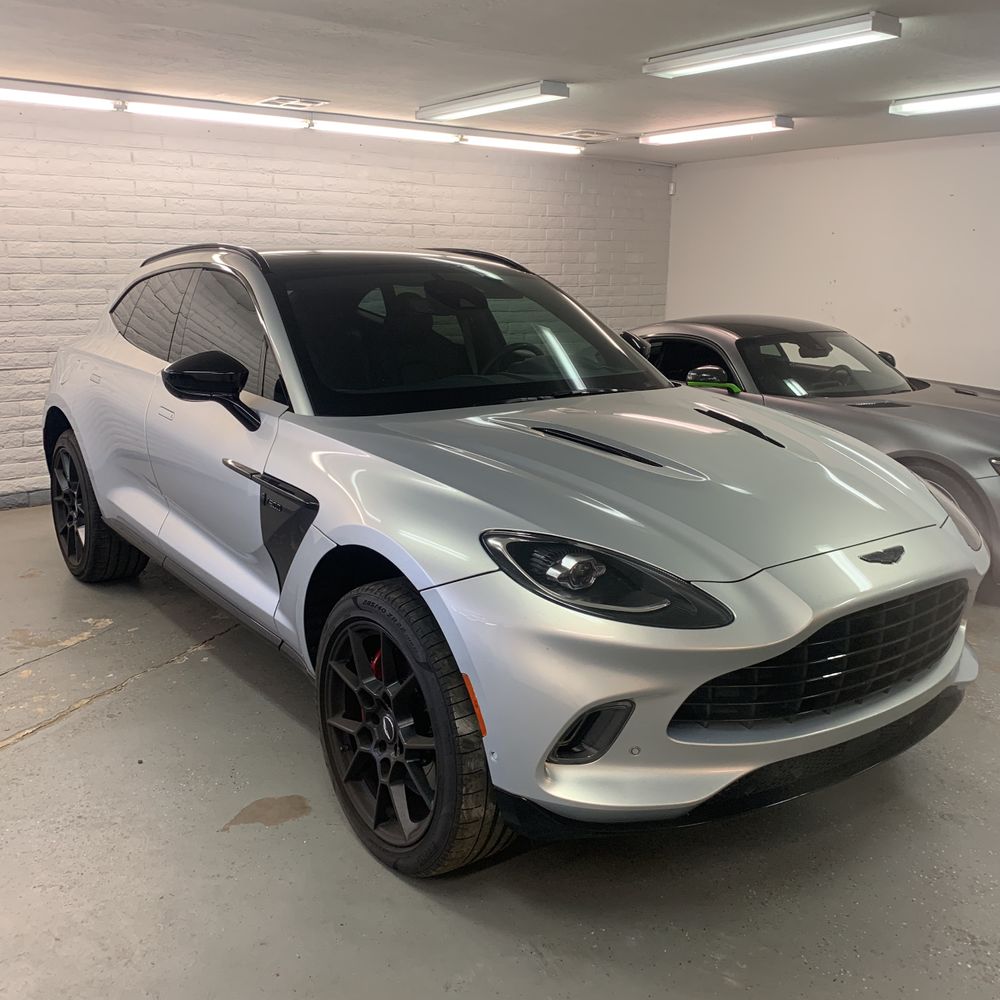 2021 Aston Martin DBX Base