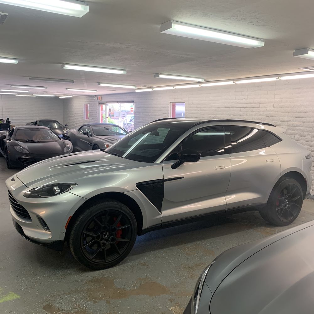 2021 Aston Martin DBX Base