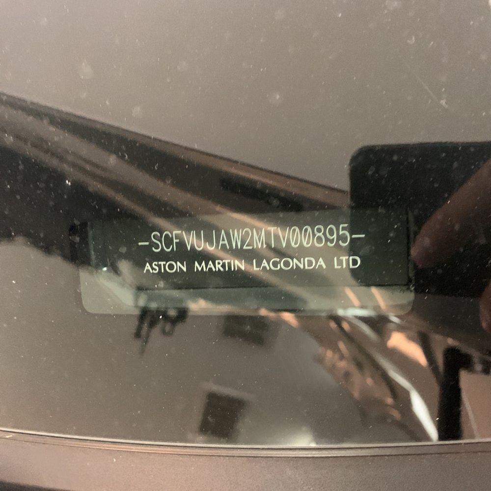 2021 Aston Martin DBX Base