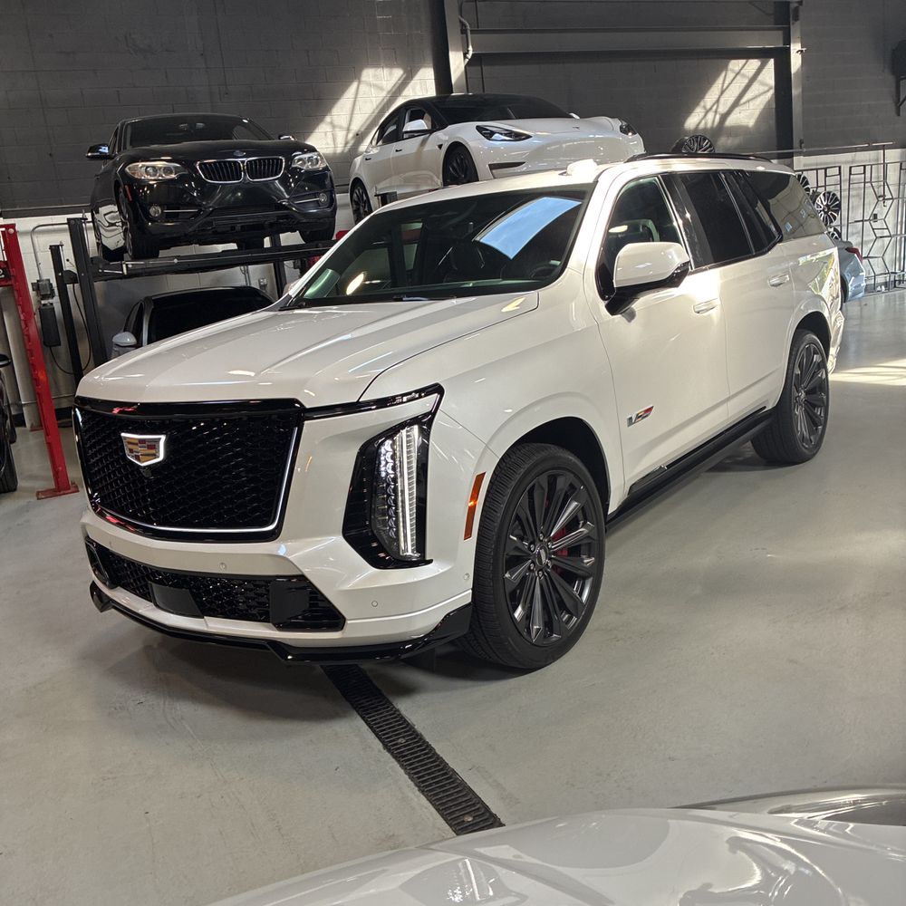 2025 Cadillac Escalade-V Base