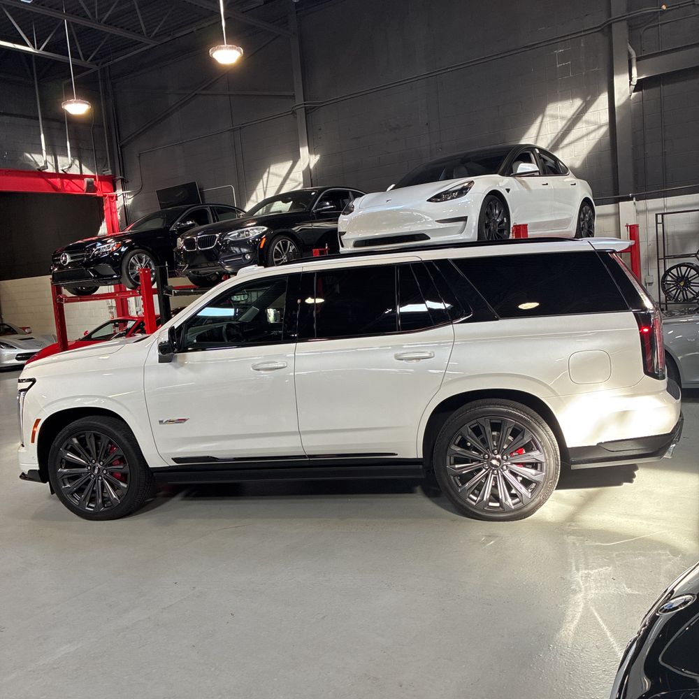 2025 Cadillac Escalade-V Base