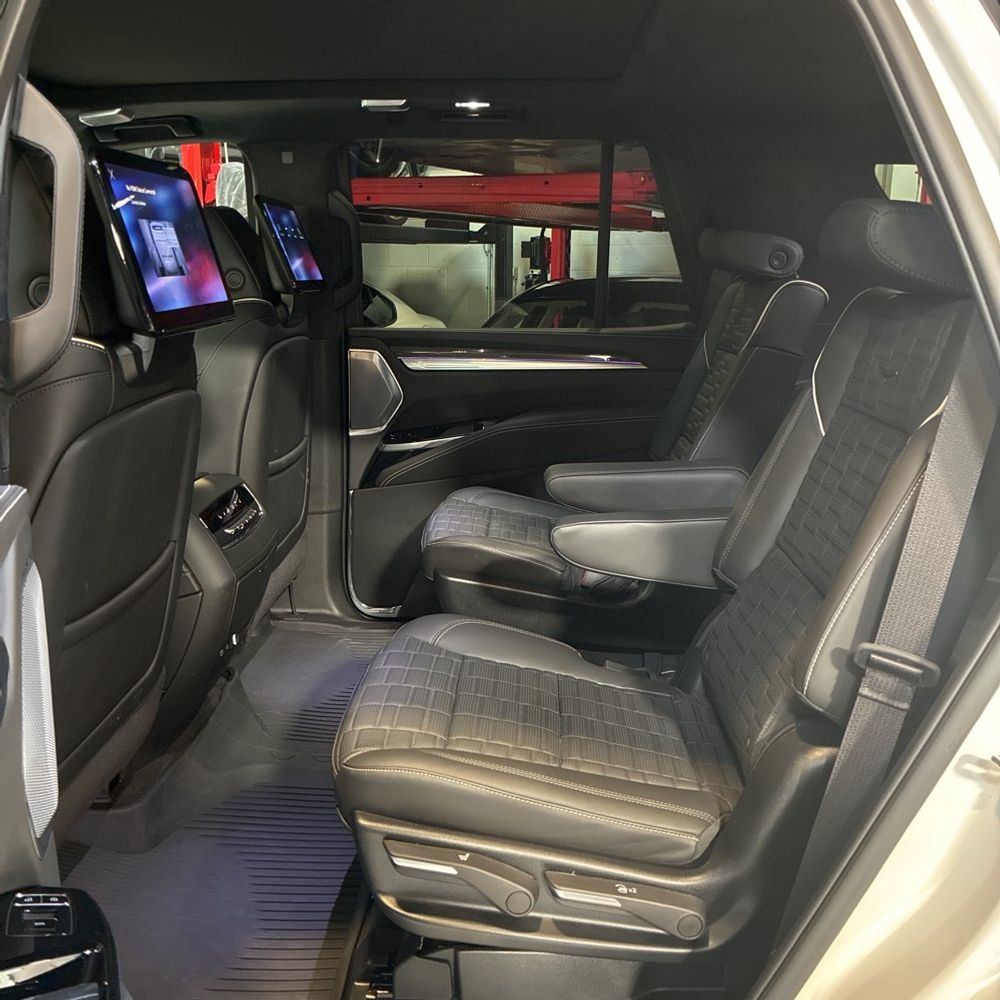 2025 Cadillac Escalade-V Base